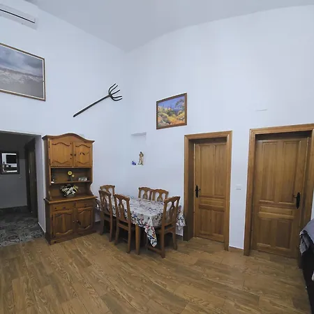 Tatil Evi Montiel *